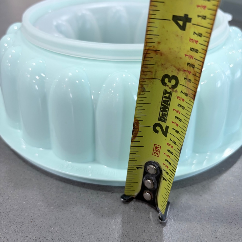 TUPPERWARE JEL-RING Jello MOLD 3 Piece Mold, insert, & Lid Green 1201 1202 1203 - Picture 8 of 8